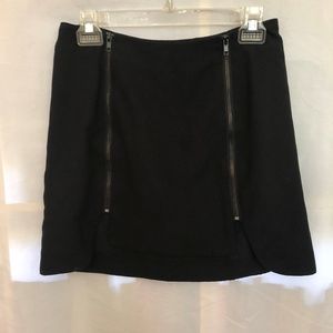 Black Zipper Slit Skirt